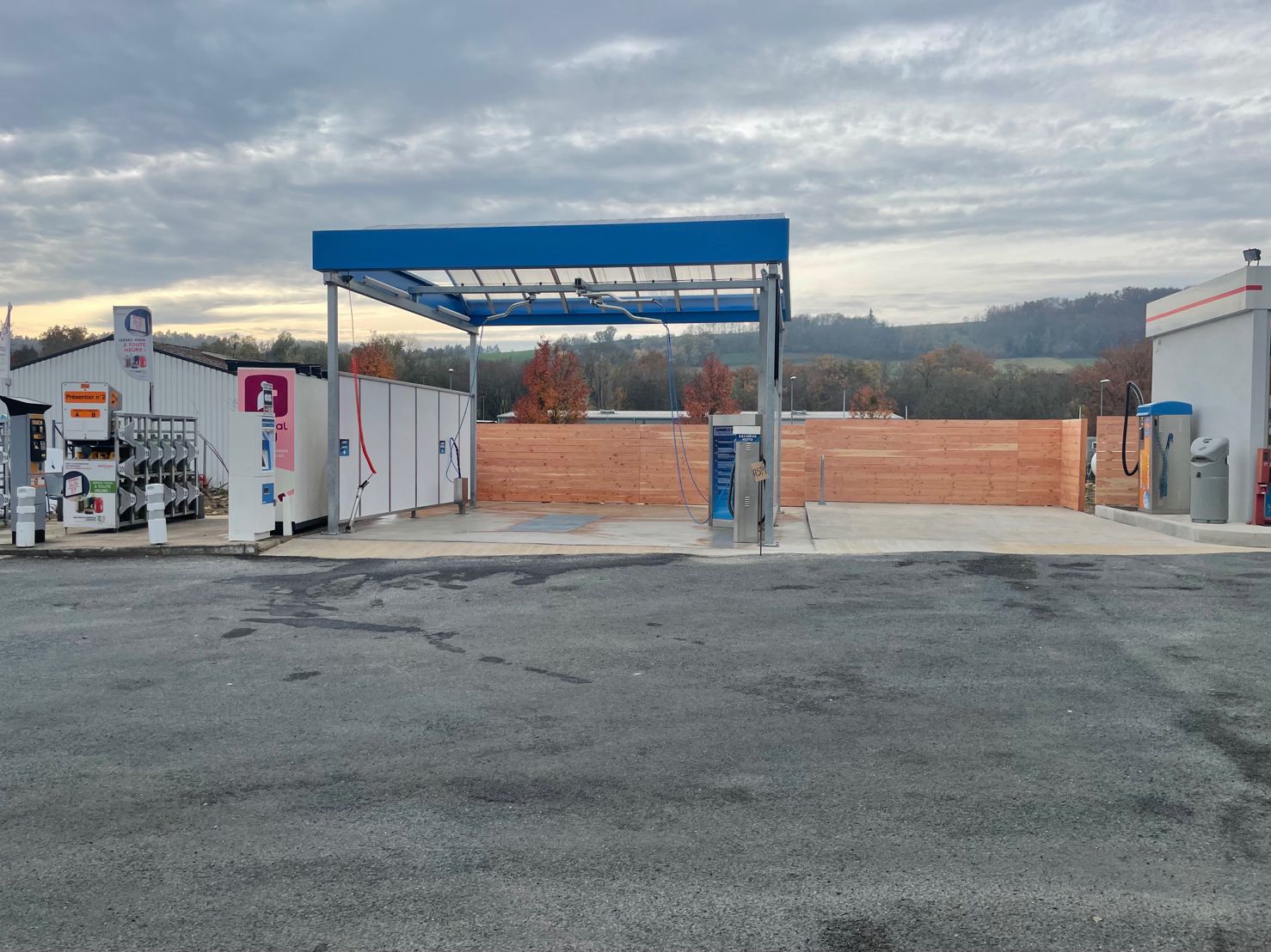 Création zone lavage haute pression et zone aspirateur — Station AVIA des Plaines, Saint-Laurent-d'Oingt, Rhône